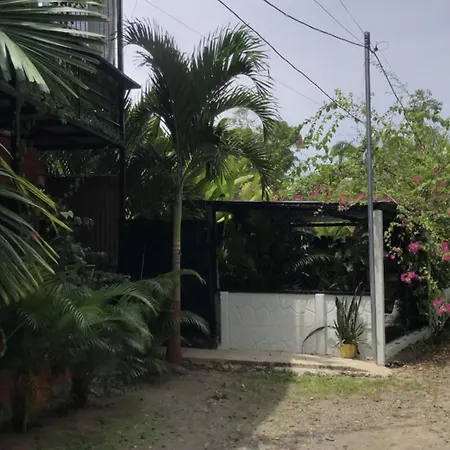 Casa Santico A 350M Del Centro Y 5 Mins Del Mar Villa Puerto Viejo de Talamanca Exterior photo