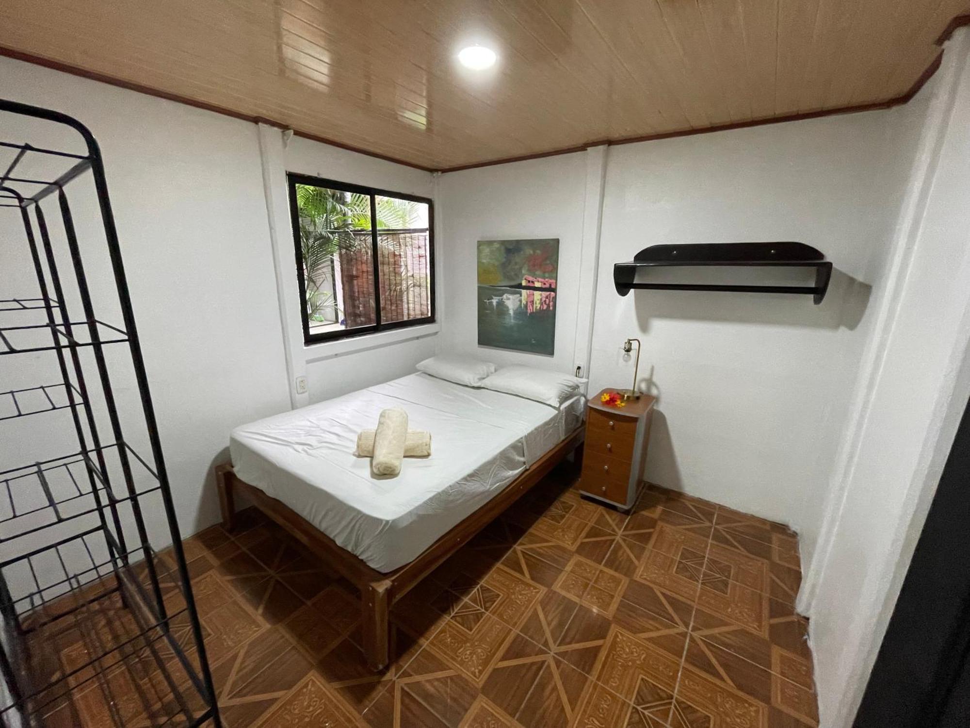 Casa Santico A 350m Del Centro Y 5 Mins Del Mar Holiday home Puerto Viejo de Talamanca